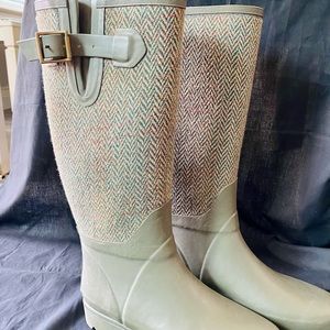 Banana Republic Rainboots